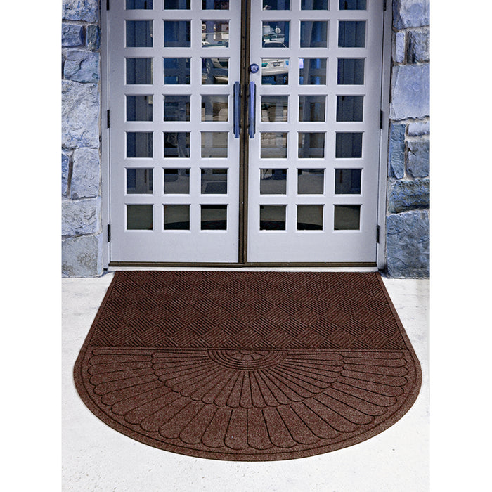 WaterHog® Max Grand Max Diamond & One End Entrance Mat with Smooth Backing - 22248 Series- Chestnut Brown