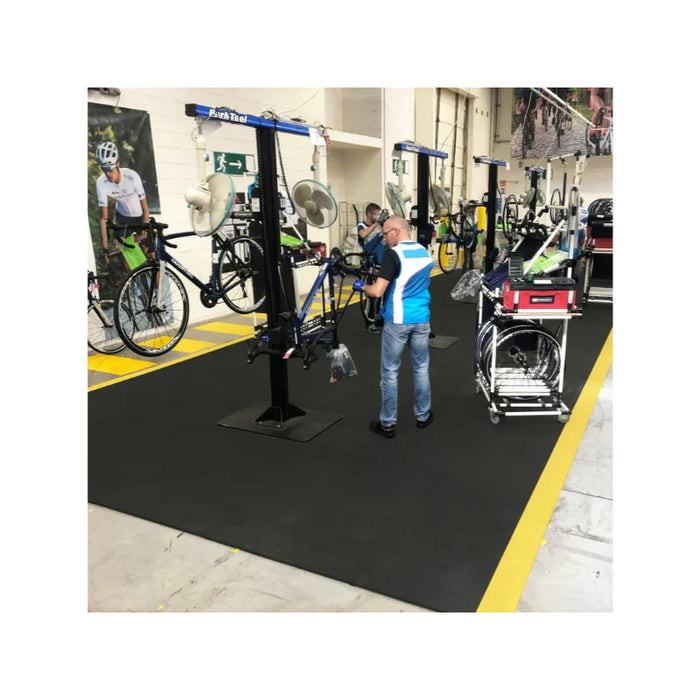 Notrax® Cushion-Ease® Solid Interlocking Anti-Fatigue Floor Mats 556 Series - Black - 3' X 3'