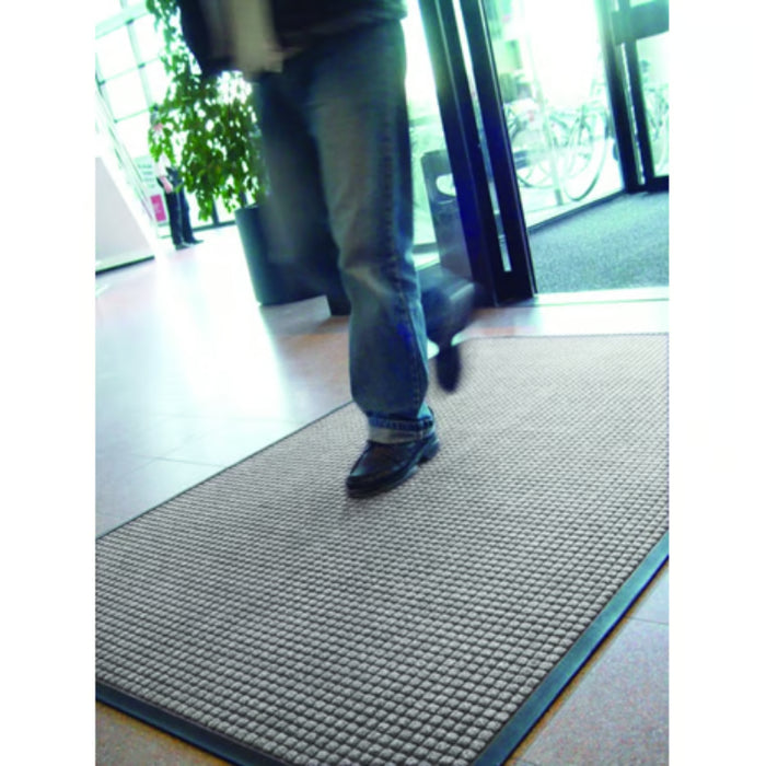 Notrax® Guzzler™ Low Profile Water Trap Door Mat - 166 Series - Charcoal