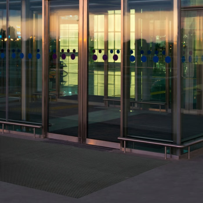 Notrax® Oct-O-Flex™ Drainage Entrance Mat - 599 Series - Black