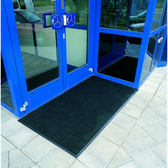 Notrax® Rubber Brush™ Scraper Outdoor Brush Entrance Mat - 345 Series - Black
