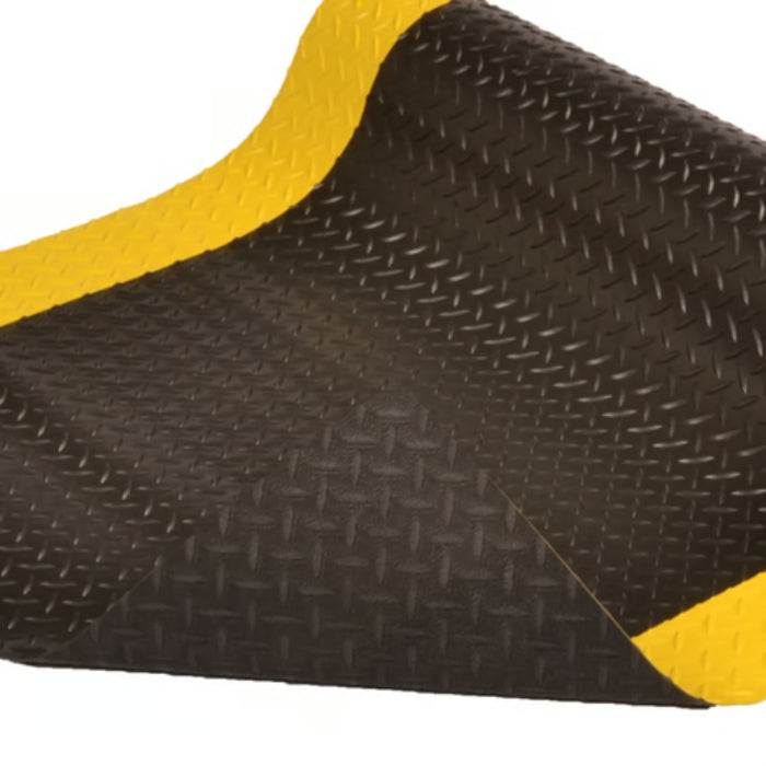 Notrax® Rubber Diamond Plate Runner™ - 738 Series - Black/Yellow