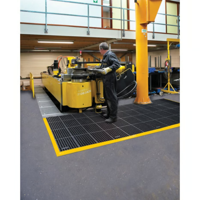 Notrax® Safety Stance® Anti Fatigue Drainage Mat - 549 Series - Black/Yellow