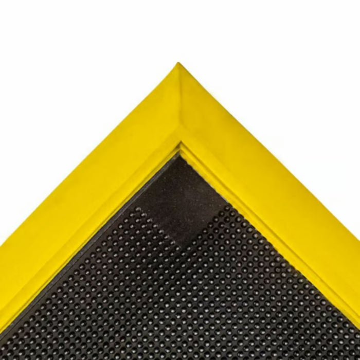 Notrax® Sani-Trax® Plus Shoe Sanitizer Disinfectant Mat - 351 Series - Black/Yellow