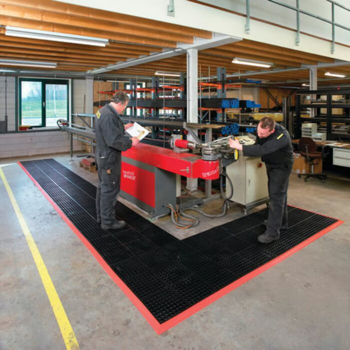 Notrax® Cushion-Tred™ Anti Fatigue Drainage Mat - 543 Series - Black