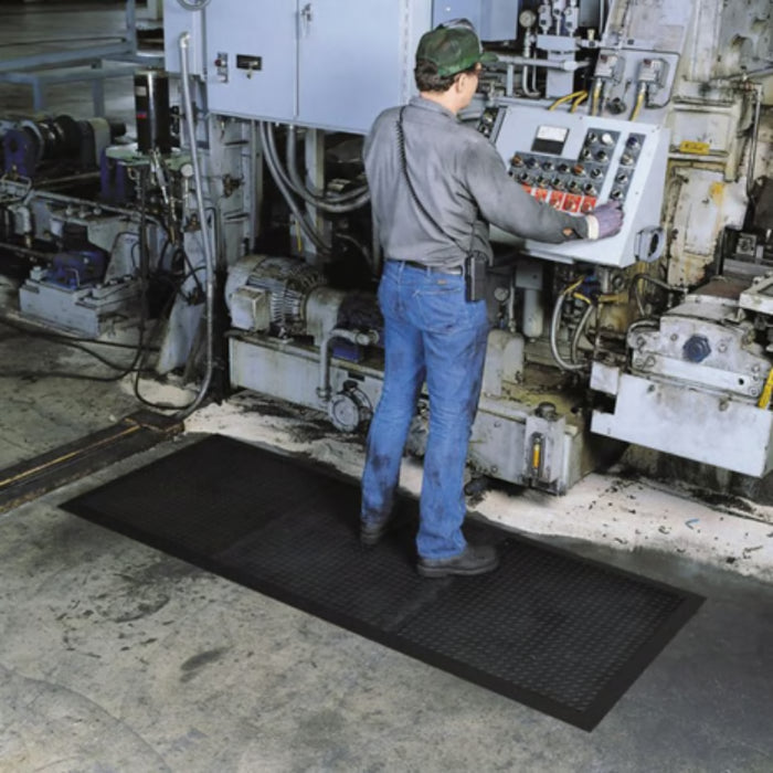 Notrax® Diamond Top Interlock™ Traction Interlocking Anti Fatigue Mat - 545 Series - Black