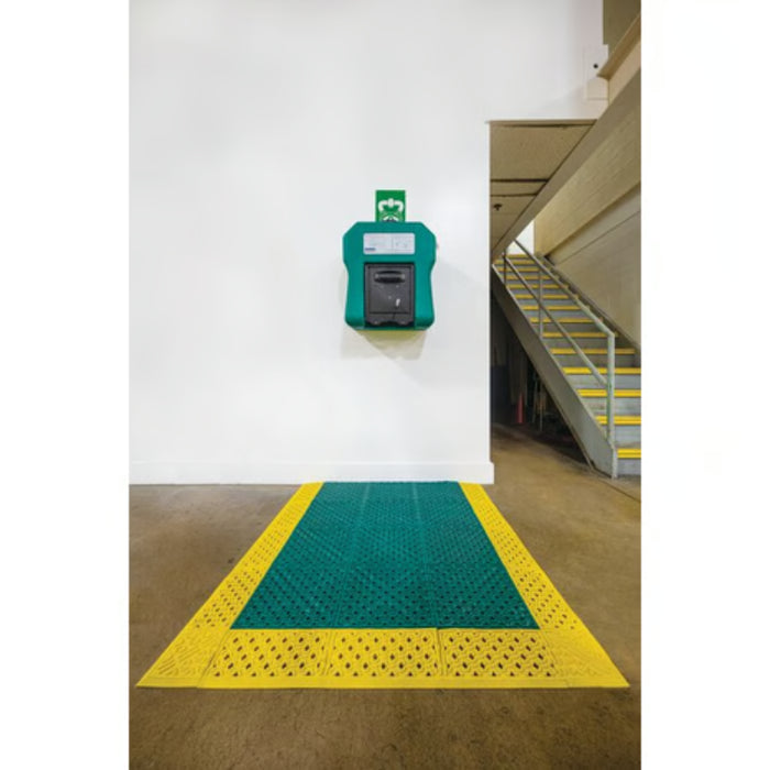 Notrax® Eyewash Station Drainage Mat - 524 Series - Green/Yellow