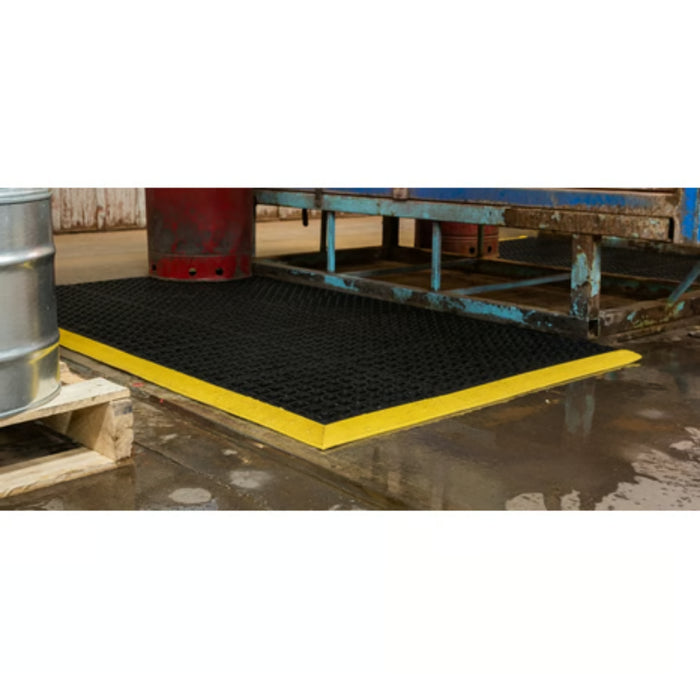 Notrax® Sure Step Anti-Fatigue Drainage Mat - 514 Series - Black/Yellow