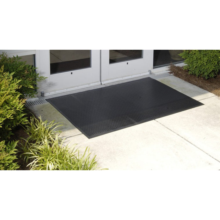 SuperScrape™ Slip-Resistant Outdoor Scraper Mat - 555 Series - Black