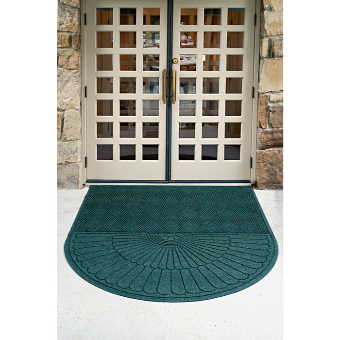 WaterHog® Max Grand Max Diamond & One End Entrance Mat with Smooth Backing - 22248 Series- Southern Pine